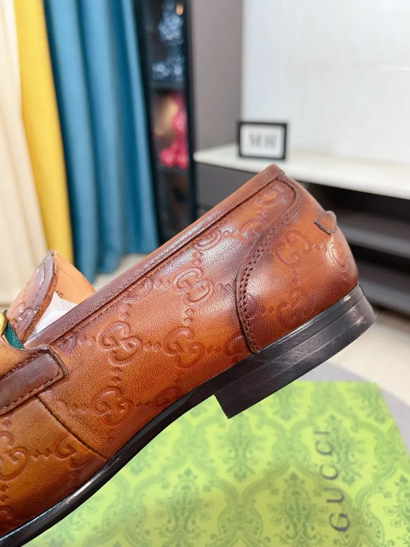 Men's shoes 💰500🌹🌹【GUCCI】The most popular classic Gucci leather shoes. Synchronized with the official website, the upper is made of Italian first-layer cowhide ➕cowhide lining, with unique brand and unique craftsmanship. Highlighting the hot style of the new year. Stop hesitating, stop wandering, get it now. Number: 38--44